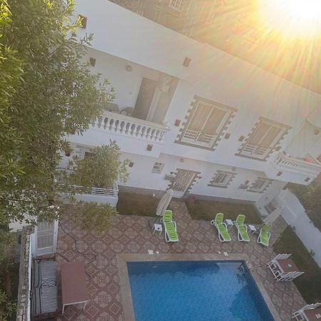 Moon House Of Luxor Apartman Kültér fotó