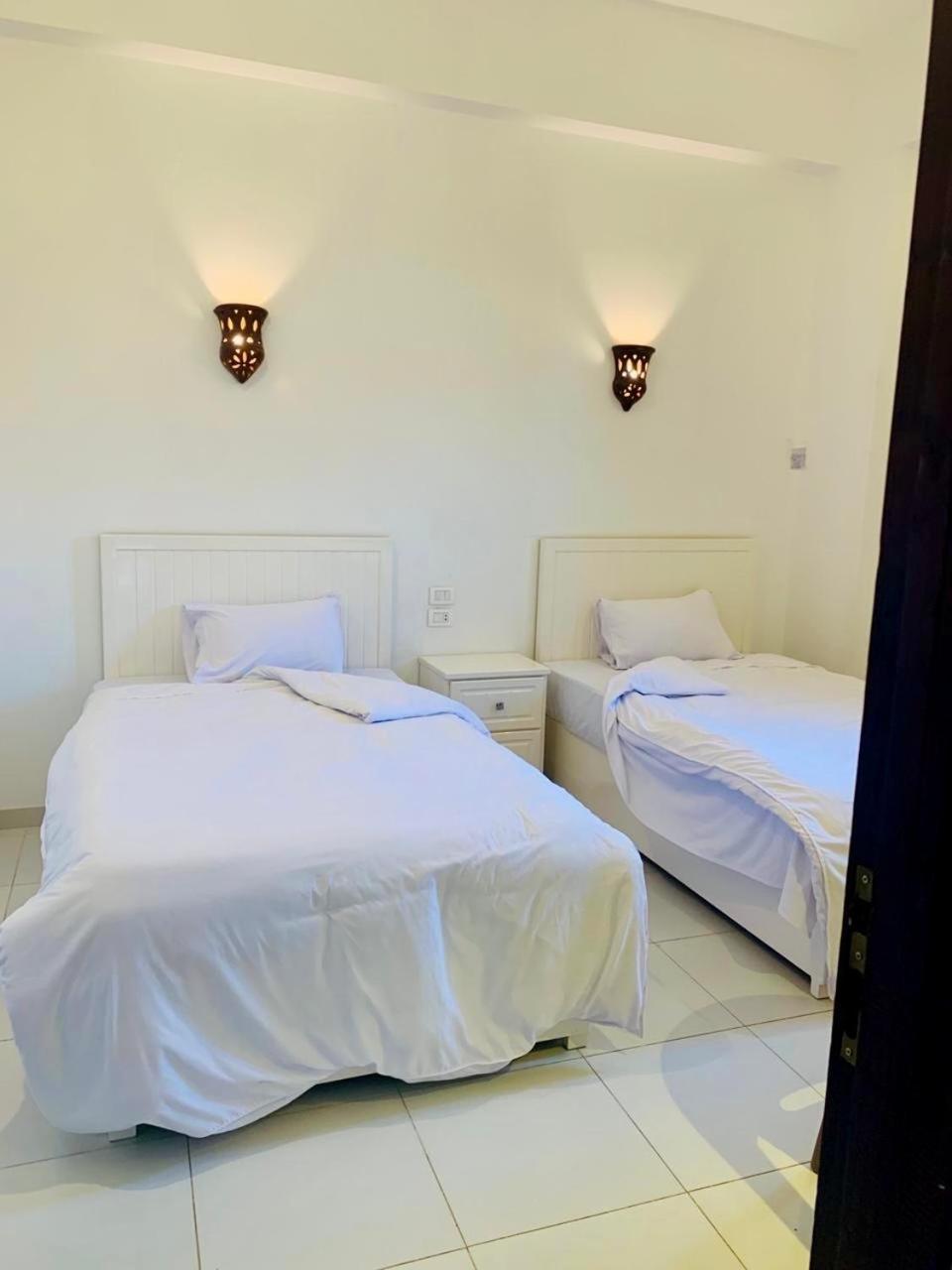 Moon House Of Luxor Apartman Kültér fotó