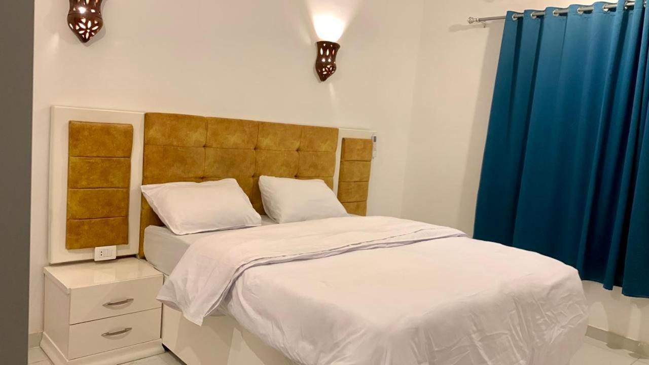Moon House Of Luxor Apartman Kültér fotó
