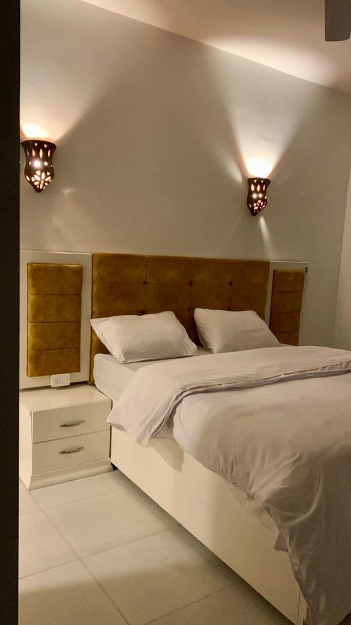 Moon House Of Luxor Apartman Kültér fotó