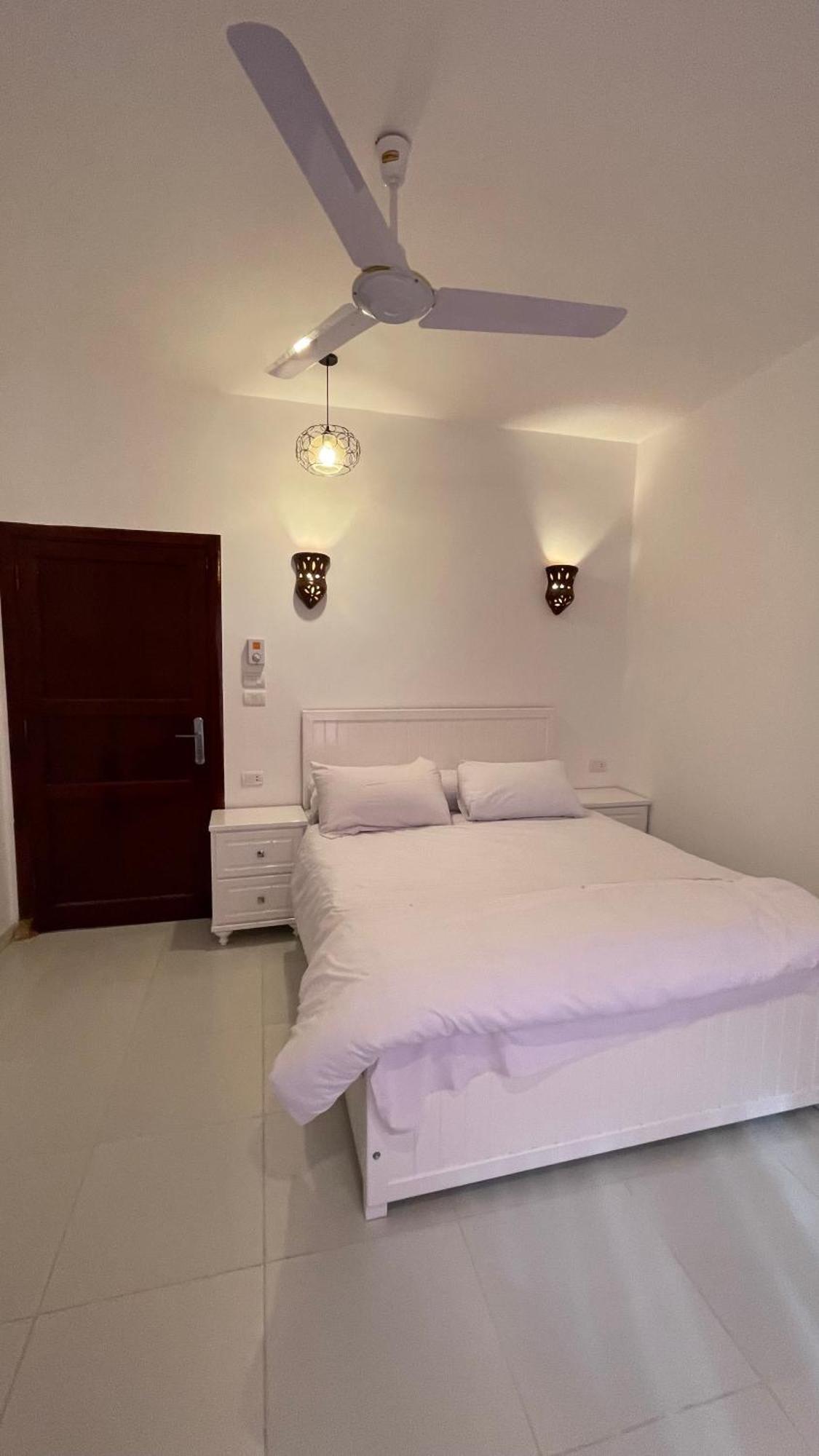 Moon House Of Luxor Apartman Kültér fotó