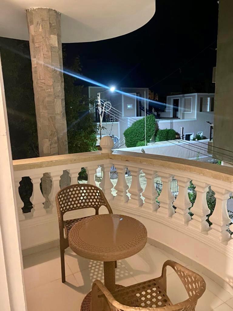 Moon House Of Luxor Apartman Kültér fotó
