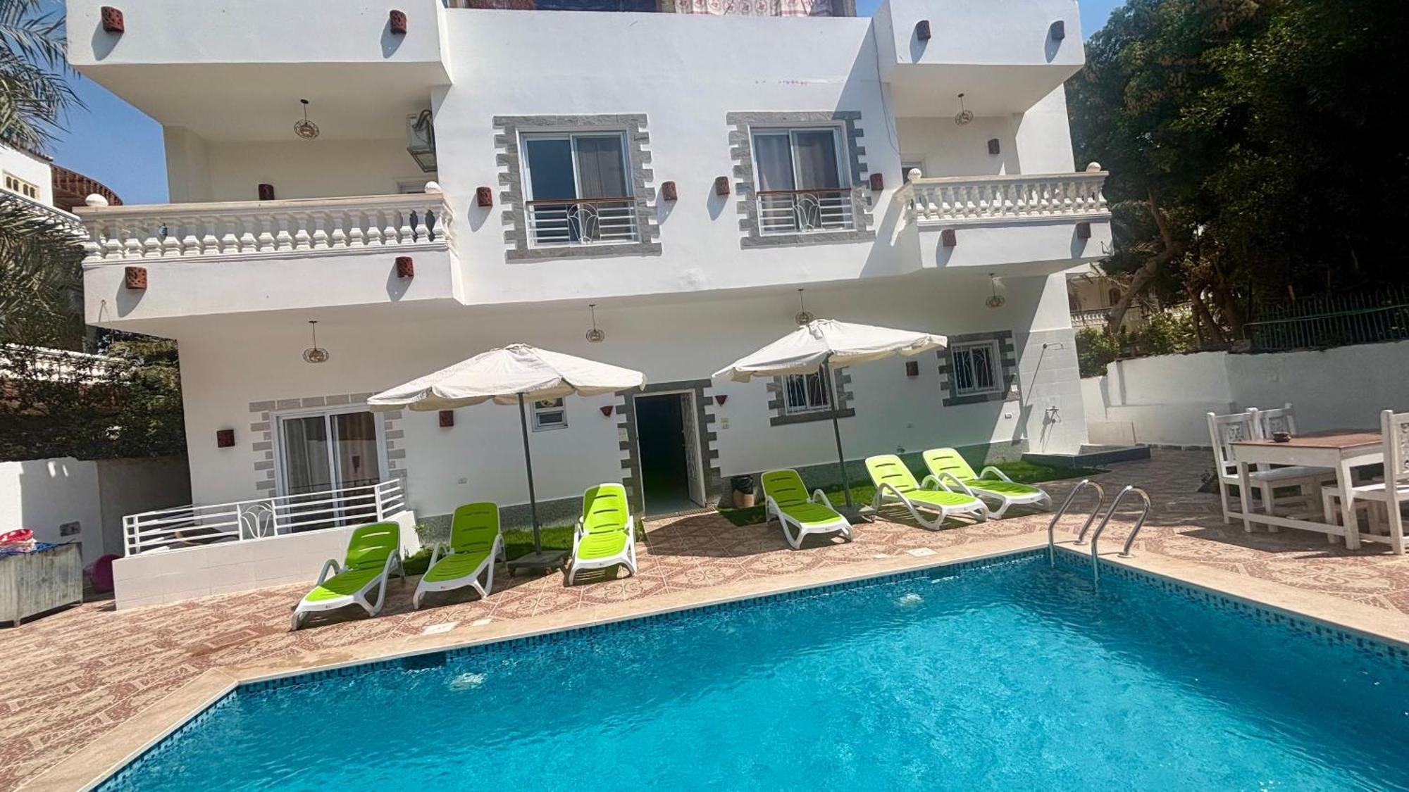 Moon House Of Luxor Apartman Kültér fotó